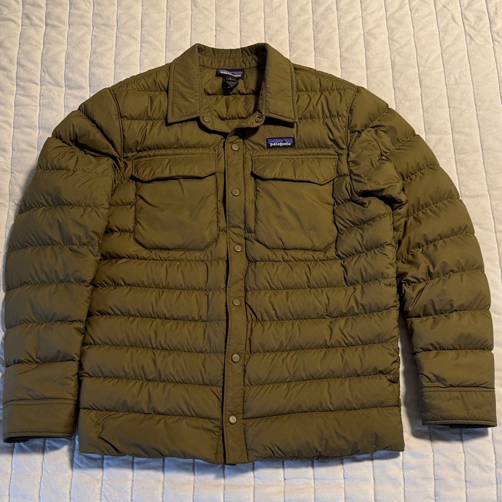 Patagonia Men's Silent Down Shirt Jacket